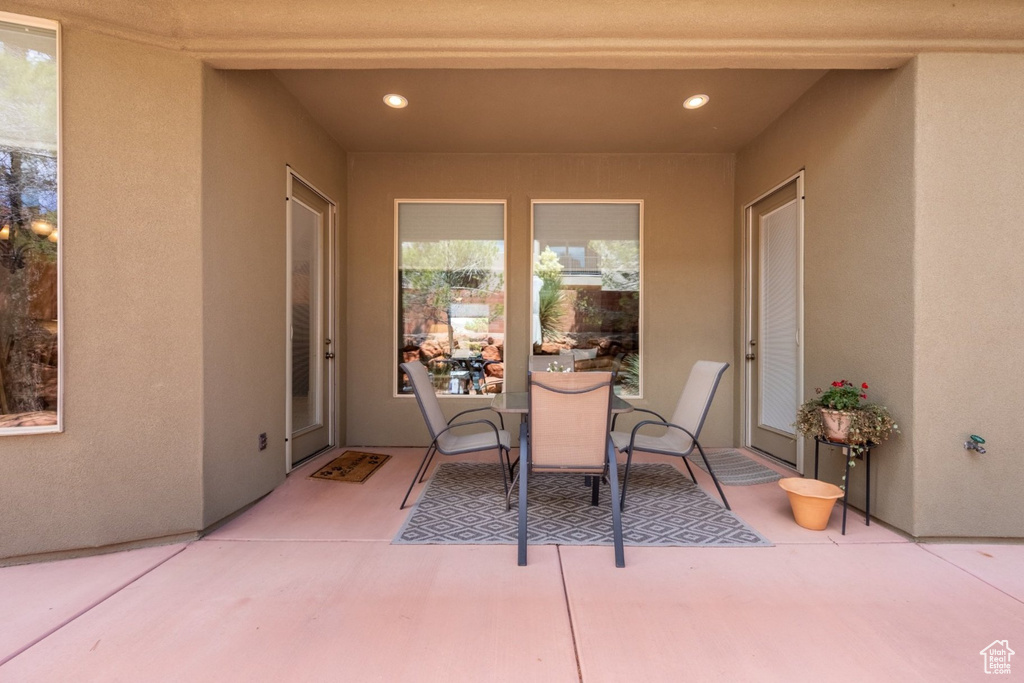 View of patio / terrace featuring outdoor dining space
