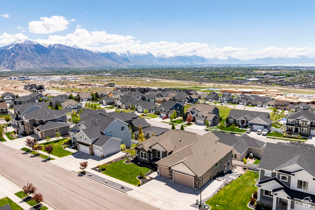 Aerial perspective of suburban area with mountains