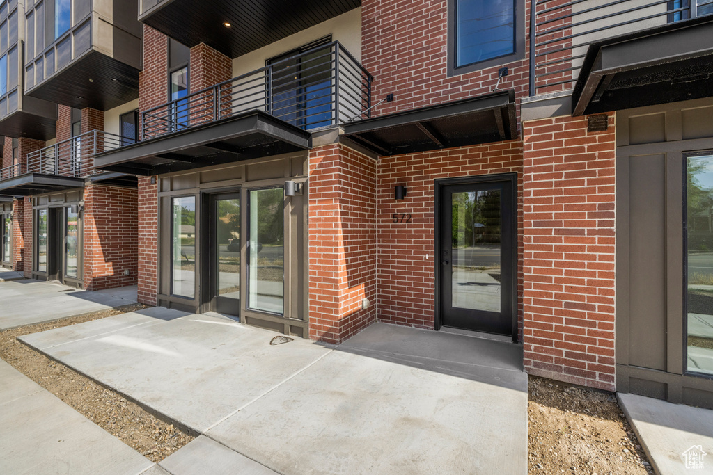 572 E DOLORES CV #5 South Salt Lake, UT 84106