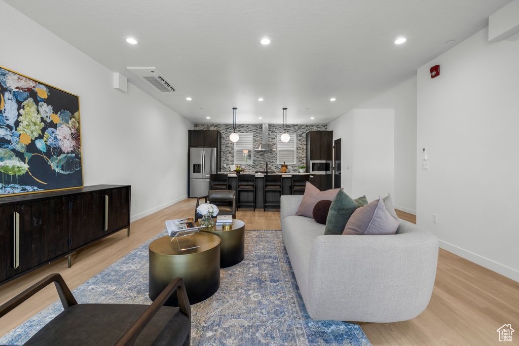 572 E DOLORES CV #5 South Salt Lake, UT 84106