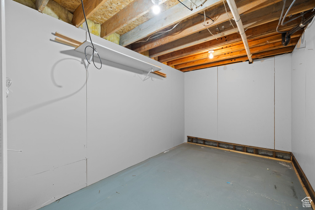 2485 E STONEBROOK CIR Sandy, UT 84092