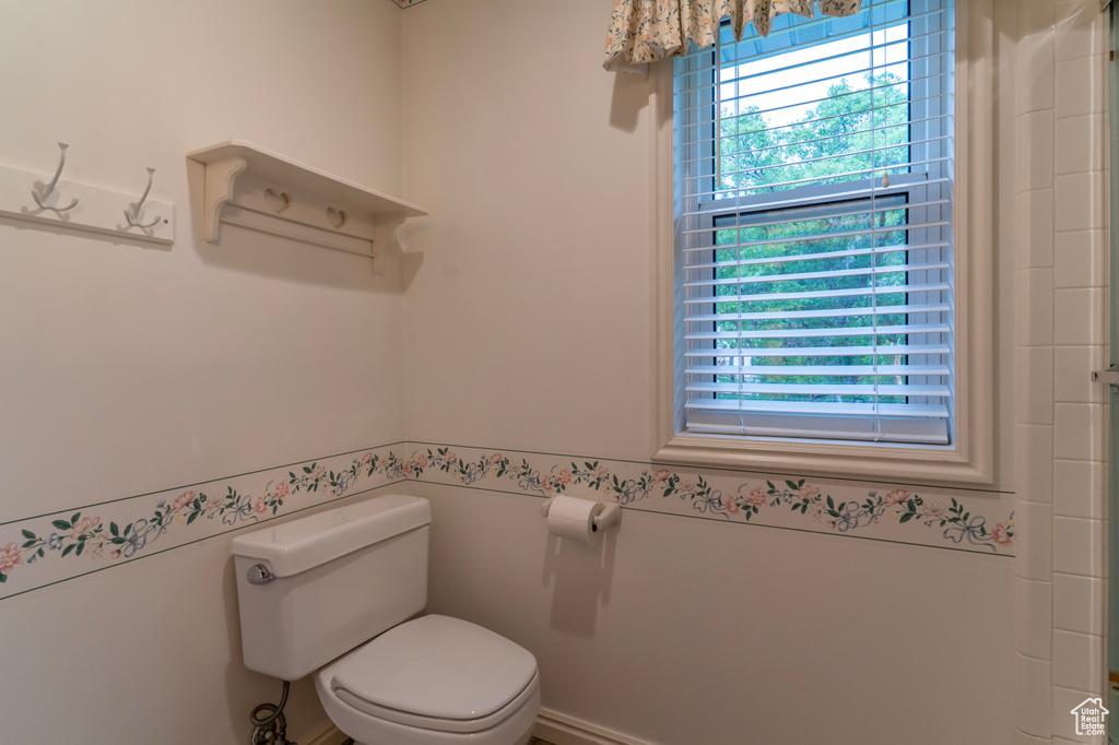 Bathroom featuring toilet