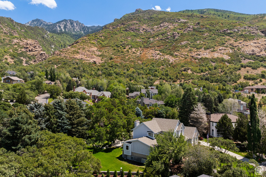 2485 E STONEBROOK CIR Sandy, UT 84092