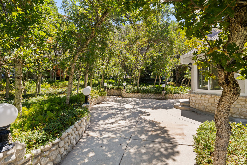 2485 E STONEBROOK CIR Sandy, UT 84092