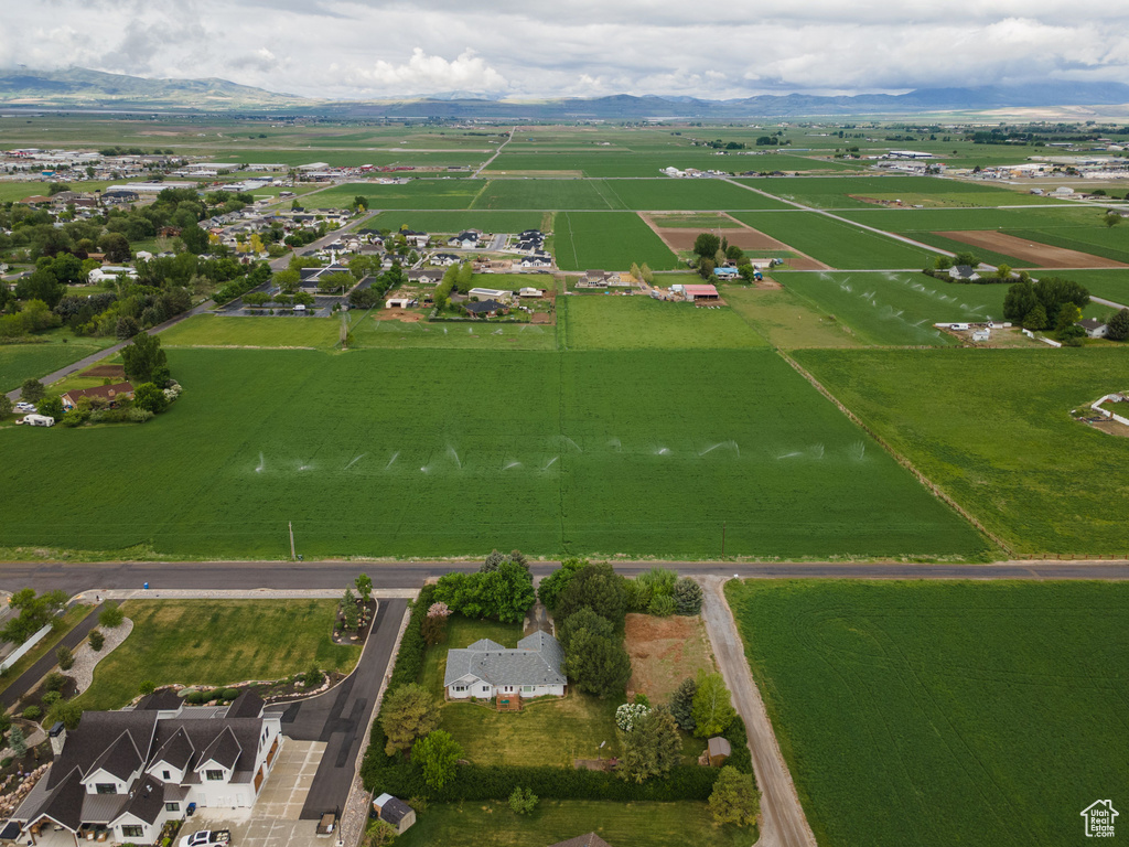 Overview of rural landscape featuring mountains