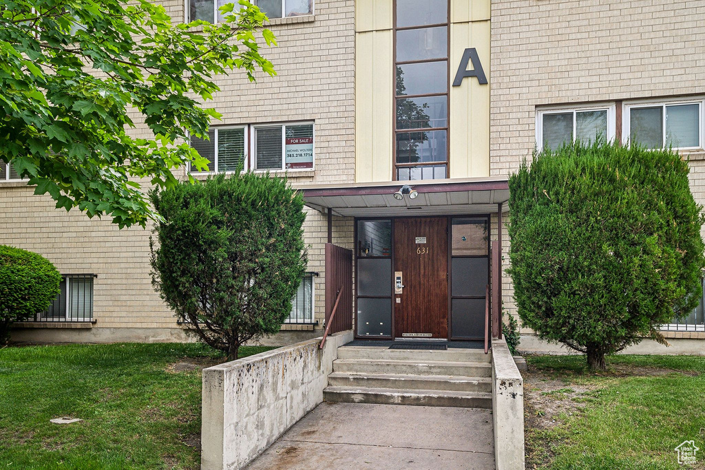View of property entrance