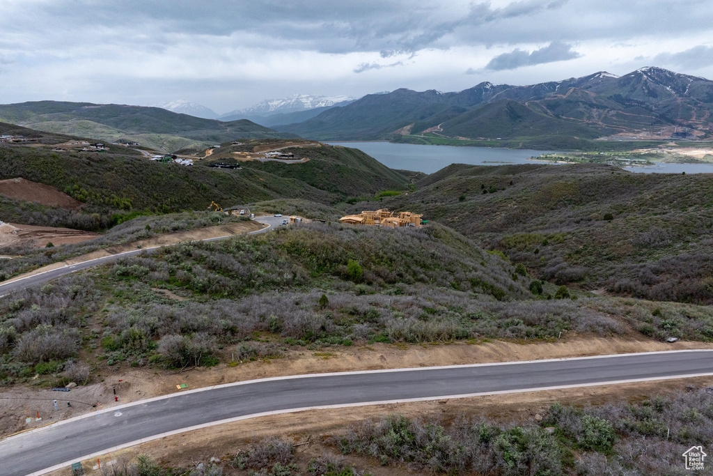 Mountain view with a nearby body of water