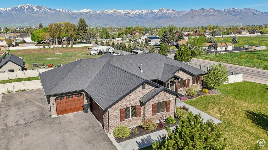 Aerial perspective of suburban area with mountains