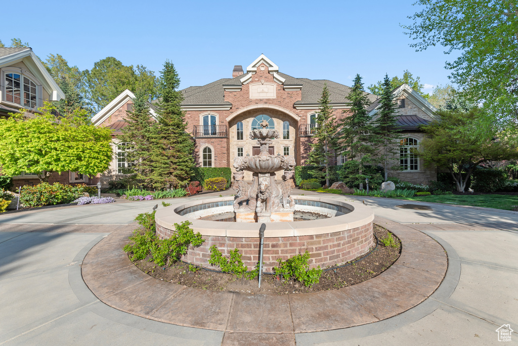 View of home\\\'s community