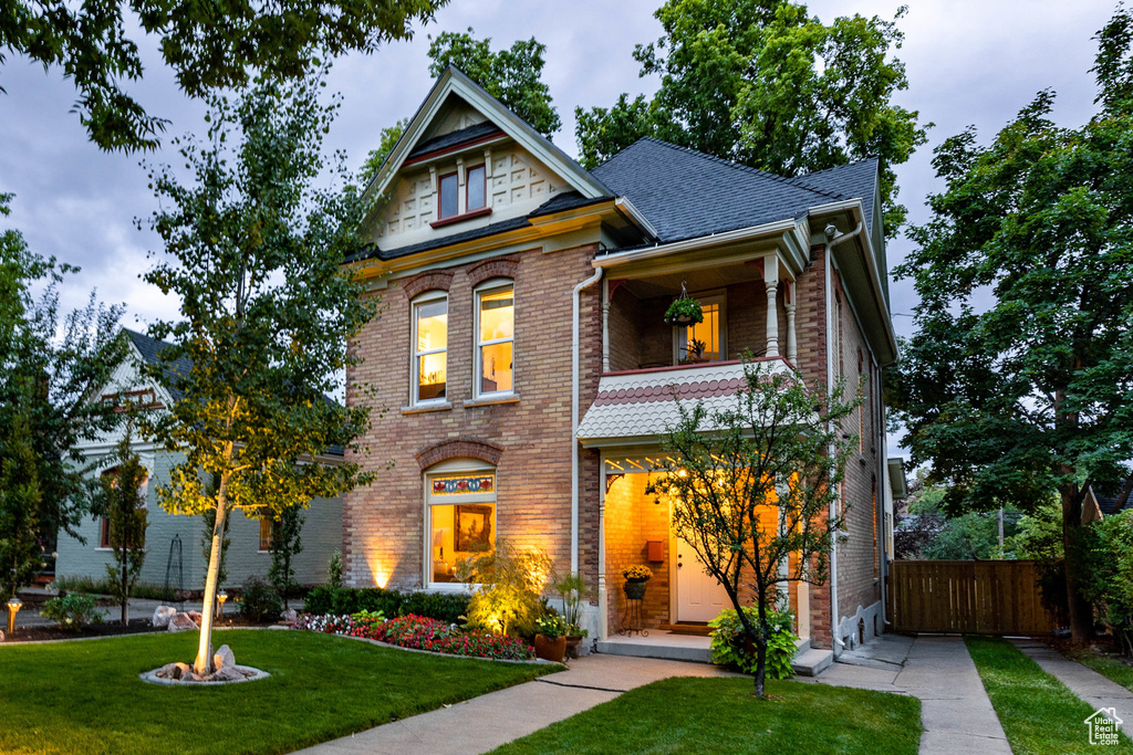 914 E 1ST AVE Salt Lake City, UT 84103