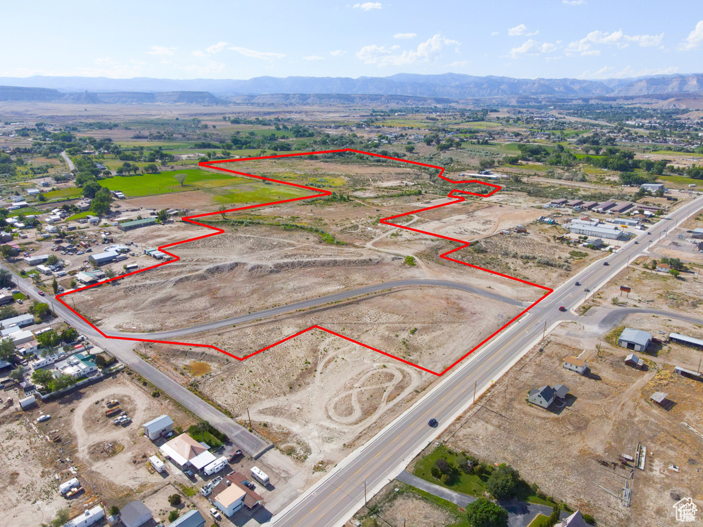 Aerial overview of property\\\\\\\\\\\\\\\\\\\\\\\\\\\\\\\\\\\\\\\\\\\\\\\\\\\\\\\\\\\\\\\\\\\\\\\\\\\\\\\\\\\\\\\\\\\\\\\\\\\\\\\\\\\\\\\\\\\\\\\\\\\\\\\'s location featuring property parcel outlined and mountains