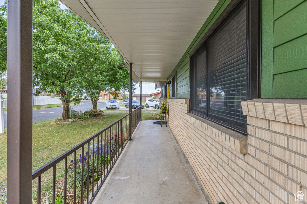 View of patio / terrace featuring covered porch