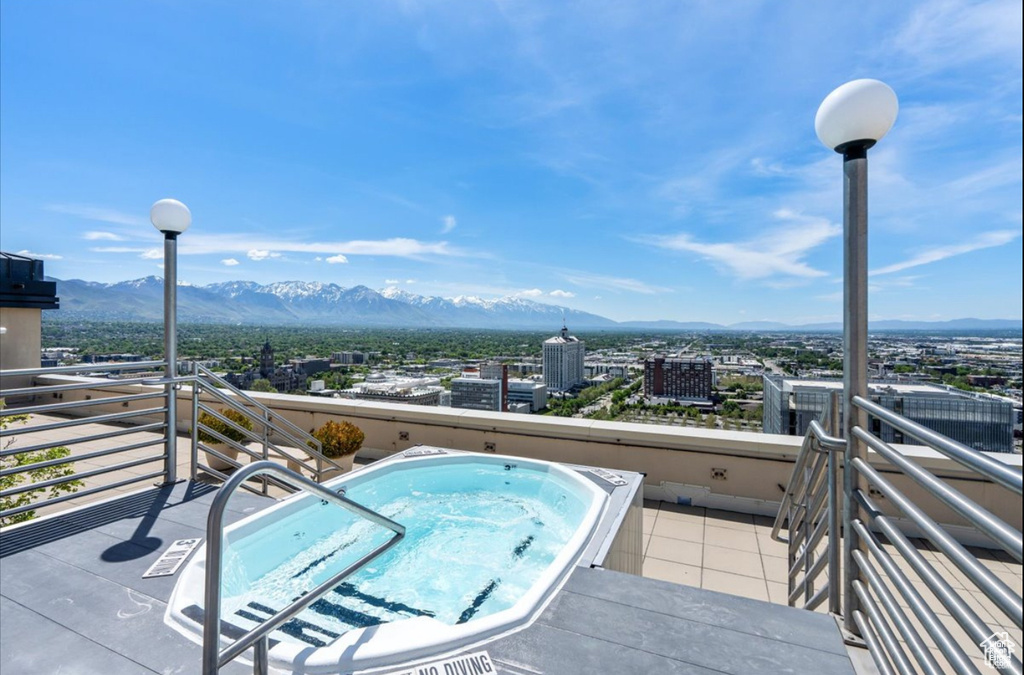 Balcony featuring a mountain view