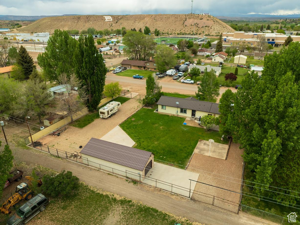 Aerial view of property and surrounding area