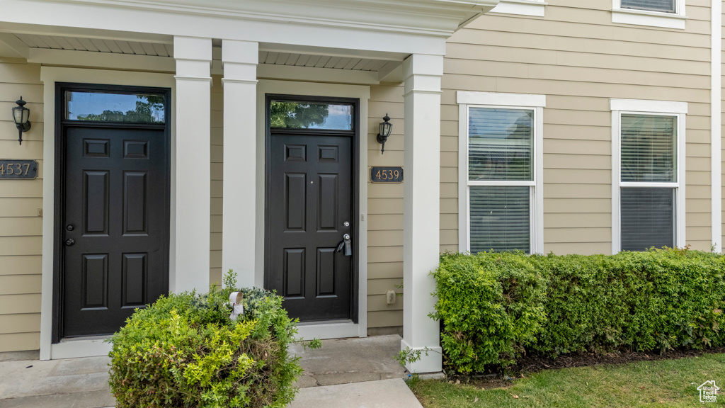 Property entrance featuring a porch