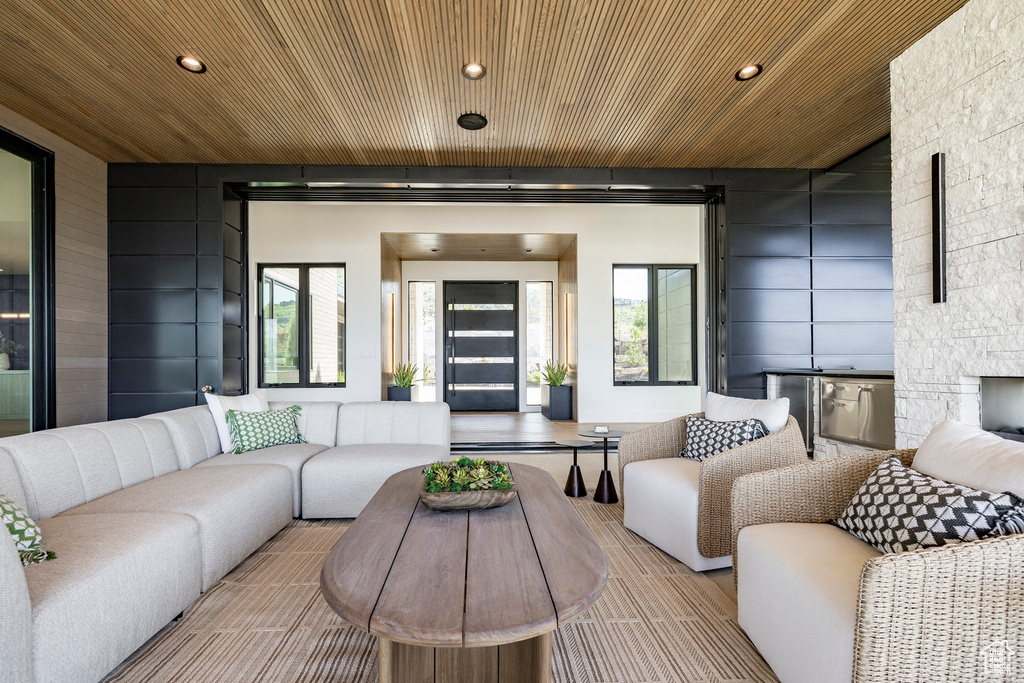 View of patio / terrace with outdoor lounge area