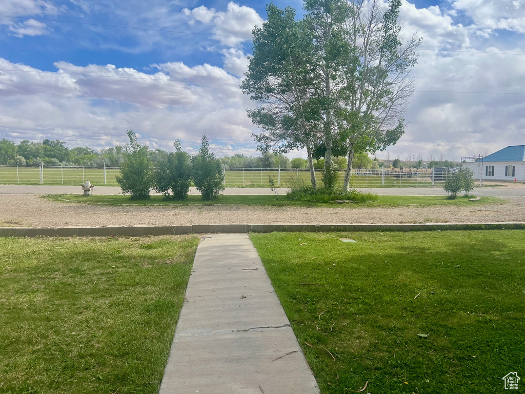 View of yard with a view of rural / pastoral area