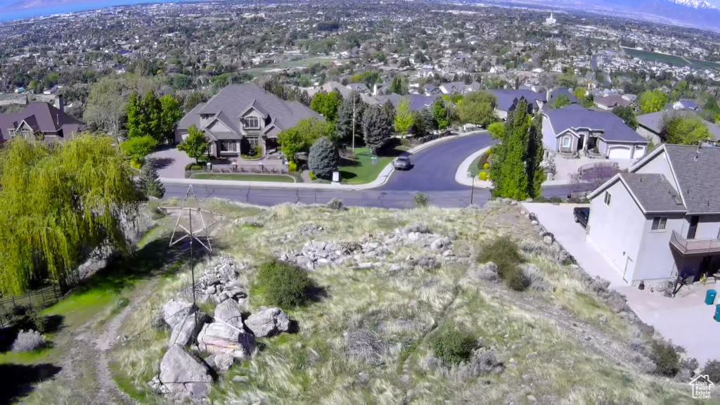 Aerial overview of property\\\\\\\'s location featuring nearby suburban area