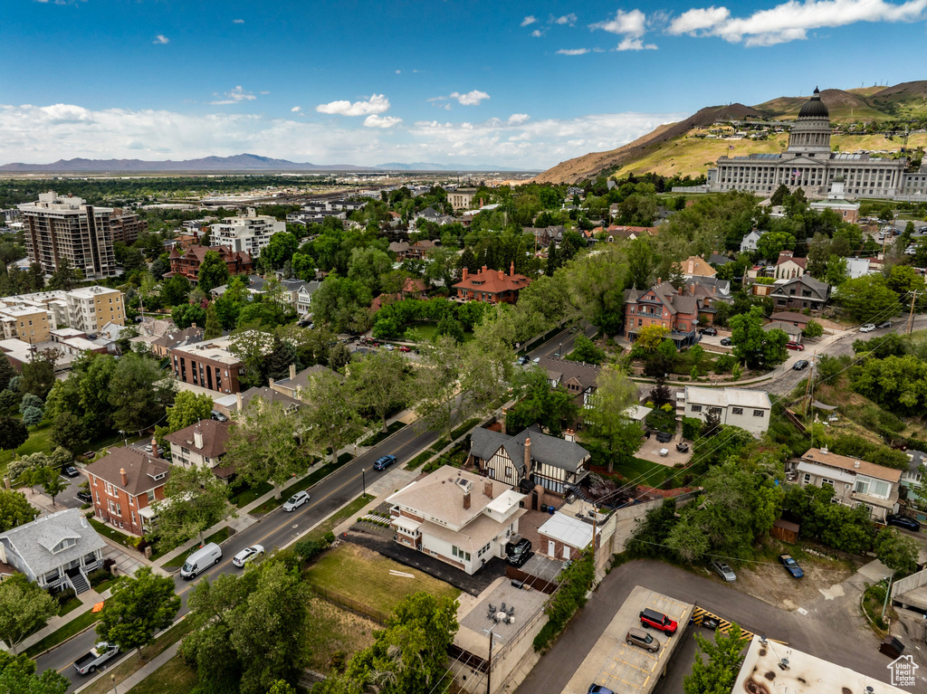 Aerial view of property's location with mountains