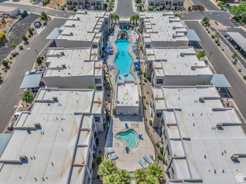 Bird\'s eye view of a pool area