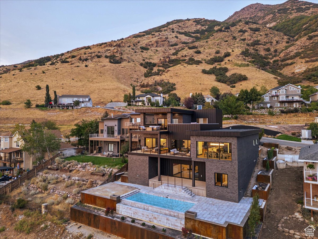 6078 S HEUGHS CANYON WAY Holladay, UT 84121