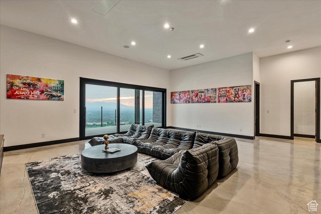 6078 S HEUGHS CANYON WAY Holladay, UT 84121