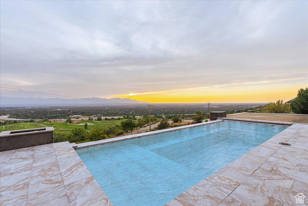 6078 S HEUGHS CANYON WAY Holladay, UT 84121