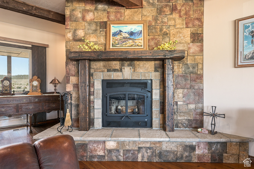 Detailed view of wood finished floors