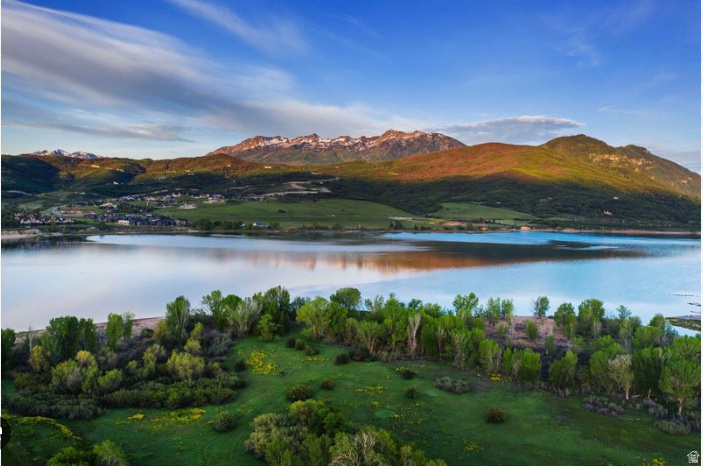 7545 E DOGWOOD DR Huntsville, UT 84317