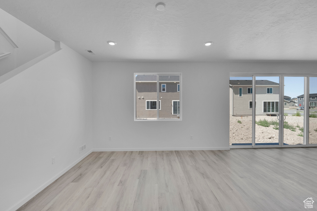 6465 SPUR LN #1208 Stansbury Park, UT 84074