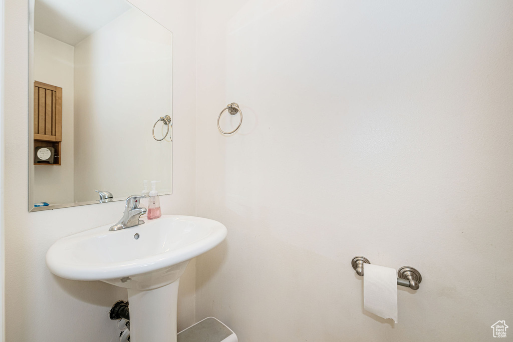 Bathroom featuring a sink