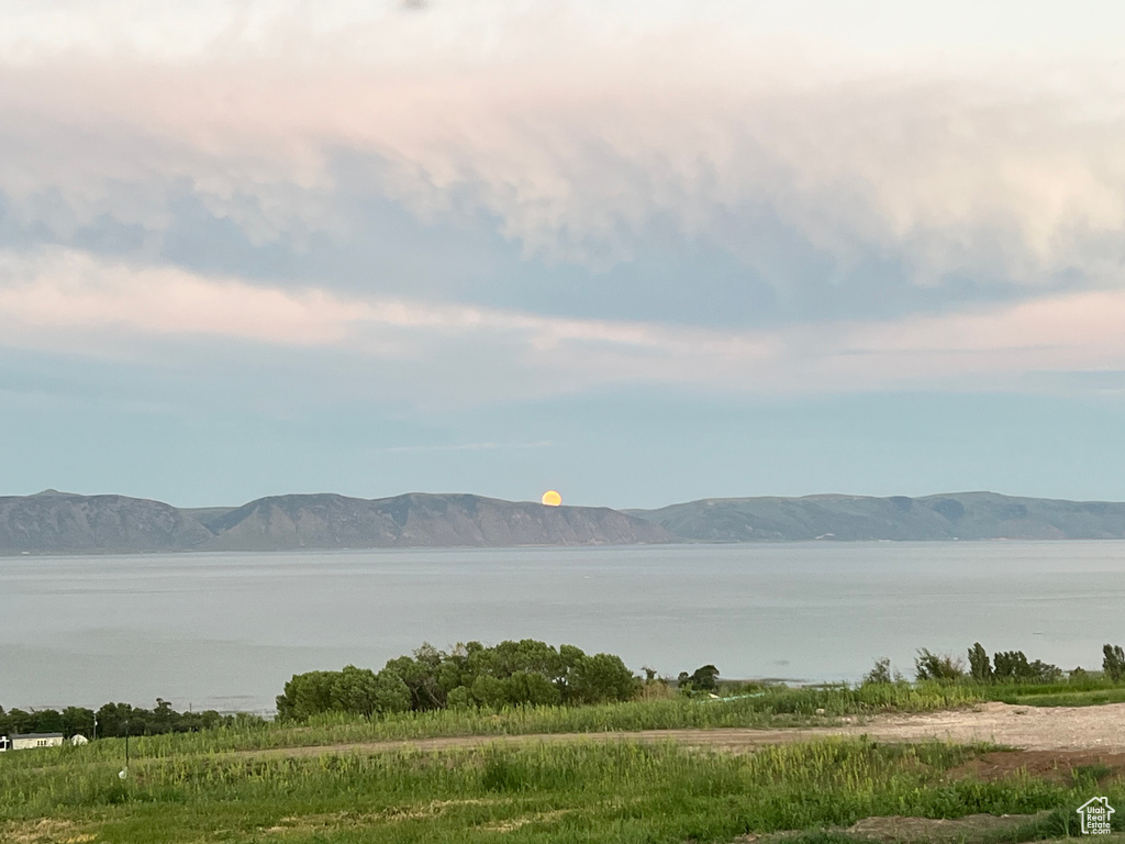 Water view featuring a mountainous background
