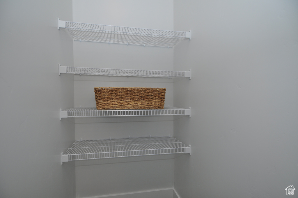 Detailed view of baseboards