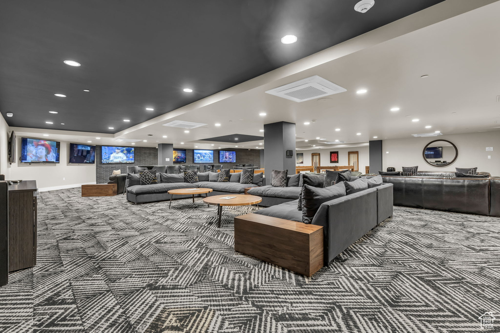 Building lobby featuring recessed lighting