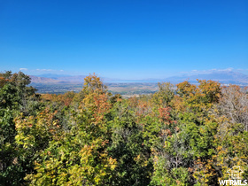 View of mountain feature