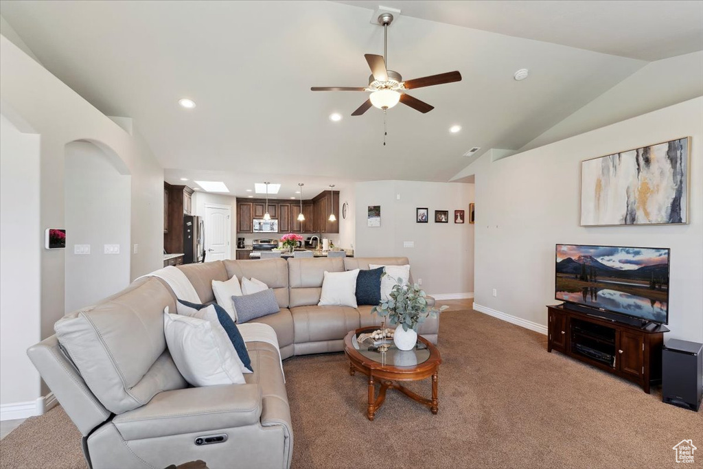 1776 W 3025 S Syracuse, UT 84075