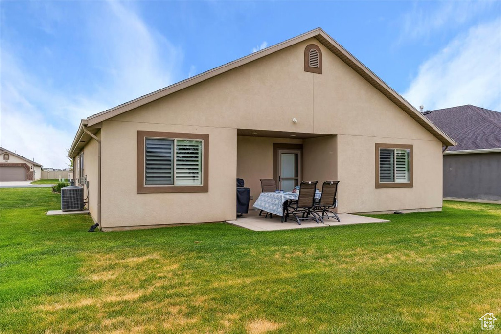 1776 W 3025 S Syracuse, UT 84075