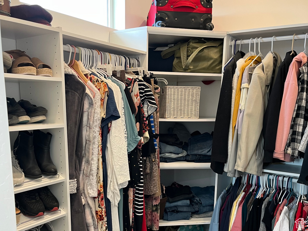 View of walk in closet