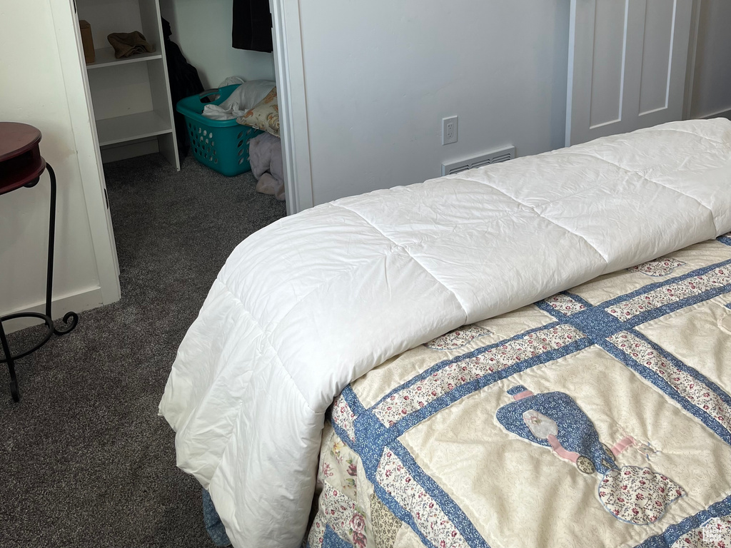 Bedroom with carpet floors