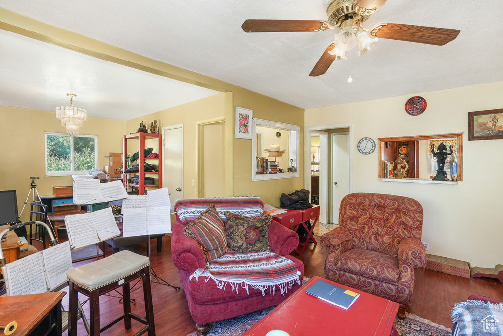 Photo 8 for MLS #2086069 at 1728 Childs Ave