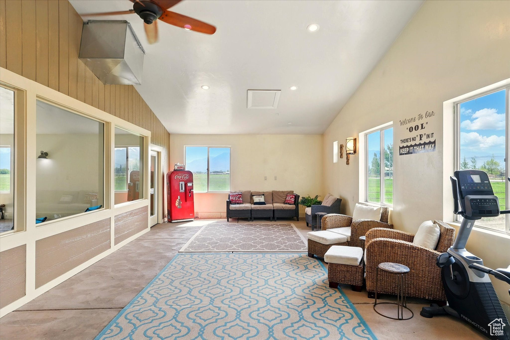 Sunroom / solarium with vaulted ceiling