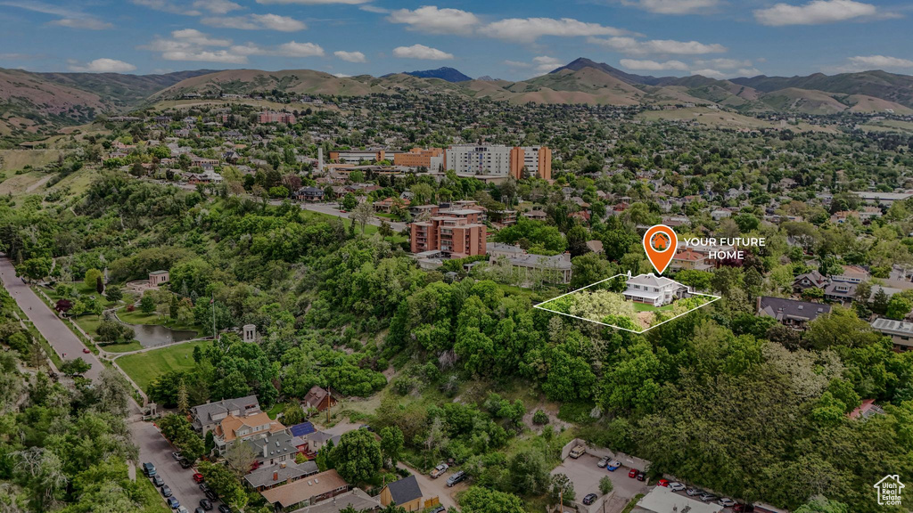 View of property location featuring a mountainous background and property boundaries highlighted