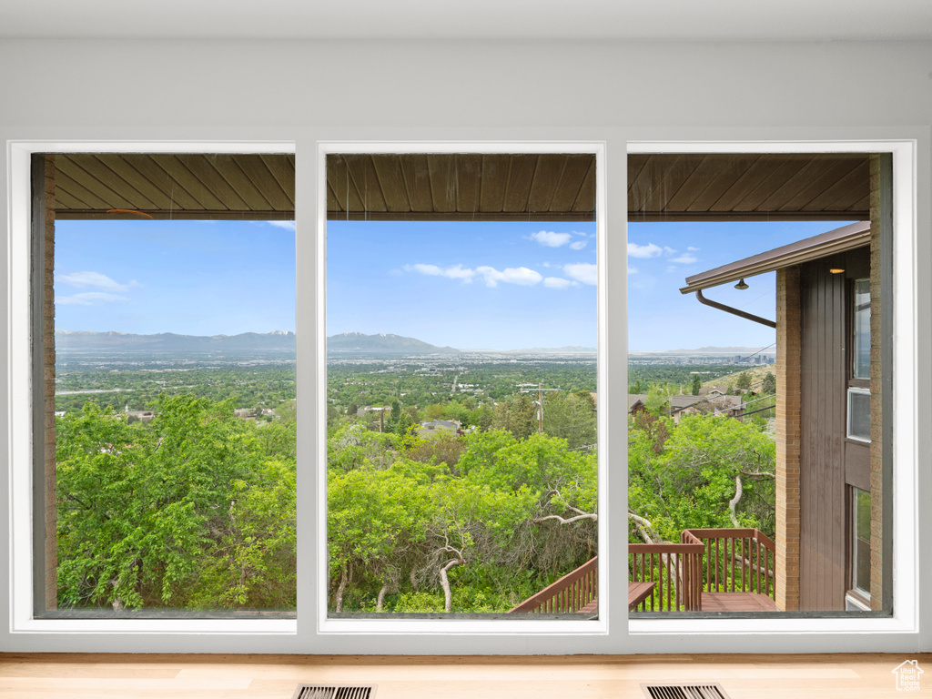 Detailed view of a mountain view