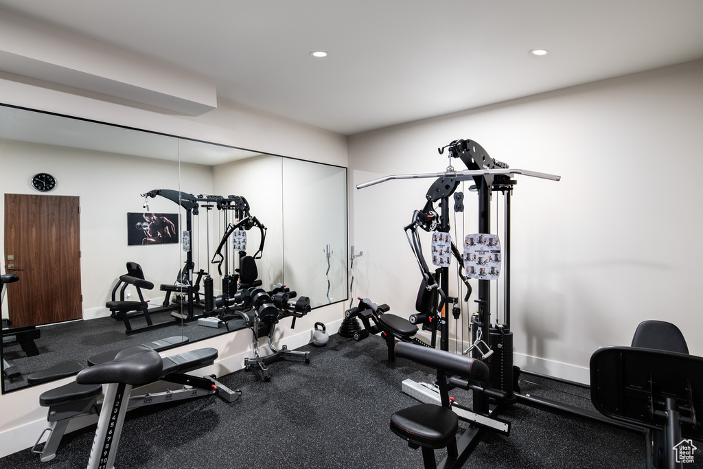 Gym featuring recessed lighting and baseboards
