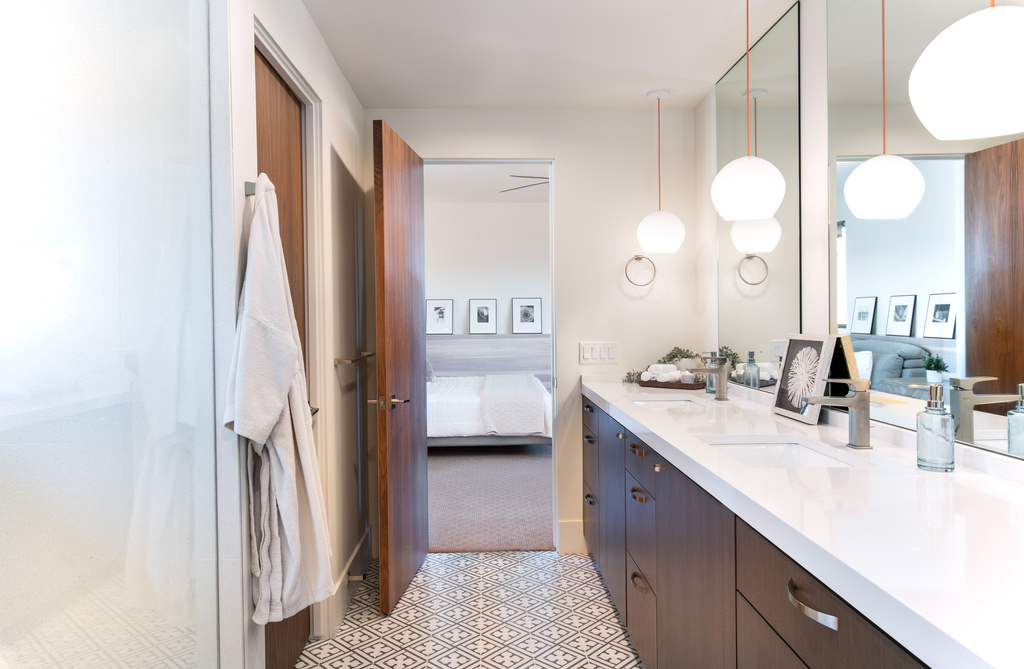 Ensuite bathroom featuring vanity
