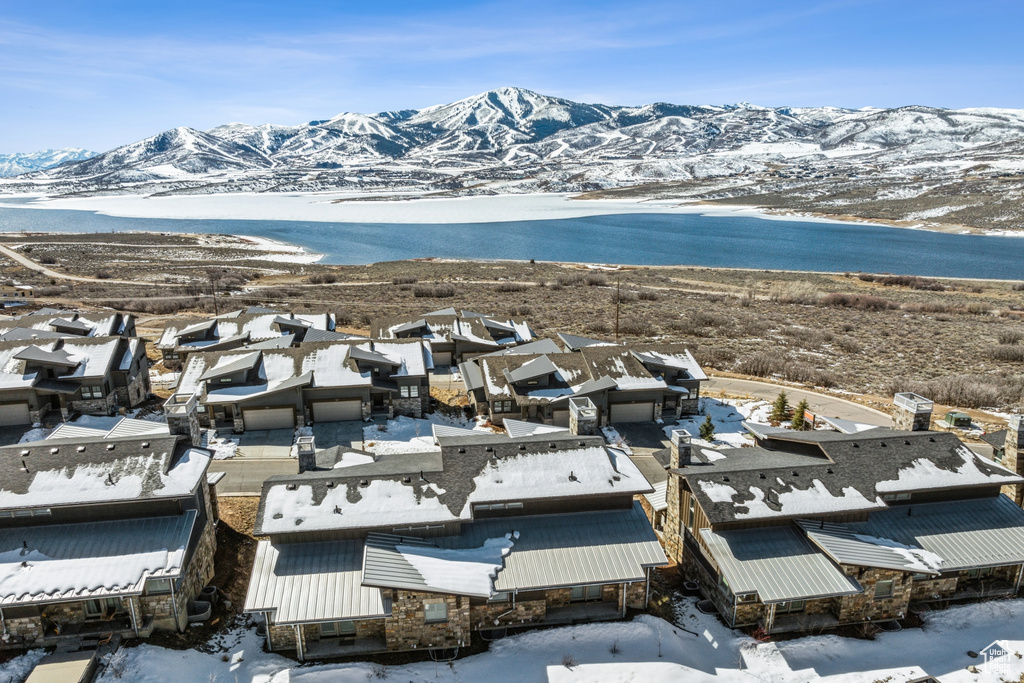 Aerial perspective of suburban area with mountains