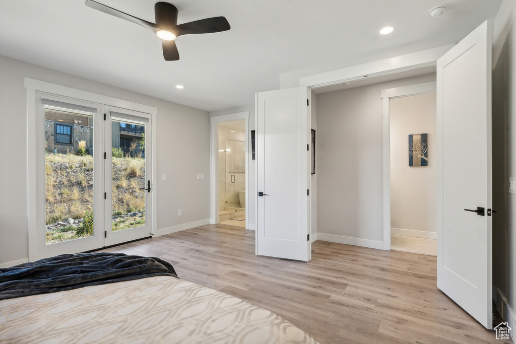Bedroom featuring access to exterior, light wood-style floors, baseboards, recessed lighting, and a ceiling fan