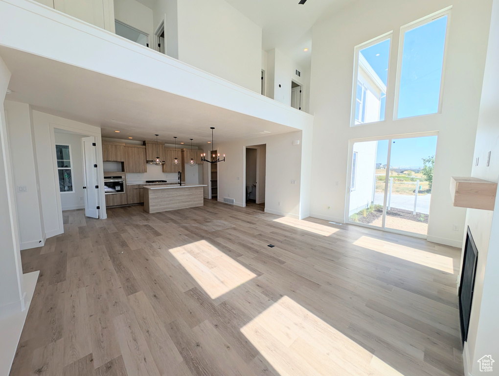 6904 W LAKE AVE #213 South Jordan, UT 84009