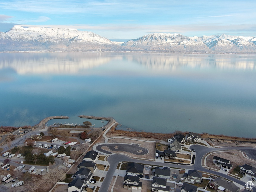Aerial view of property\\\'s location with a water and mountain view