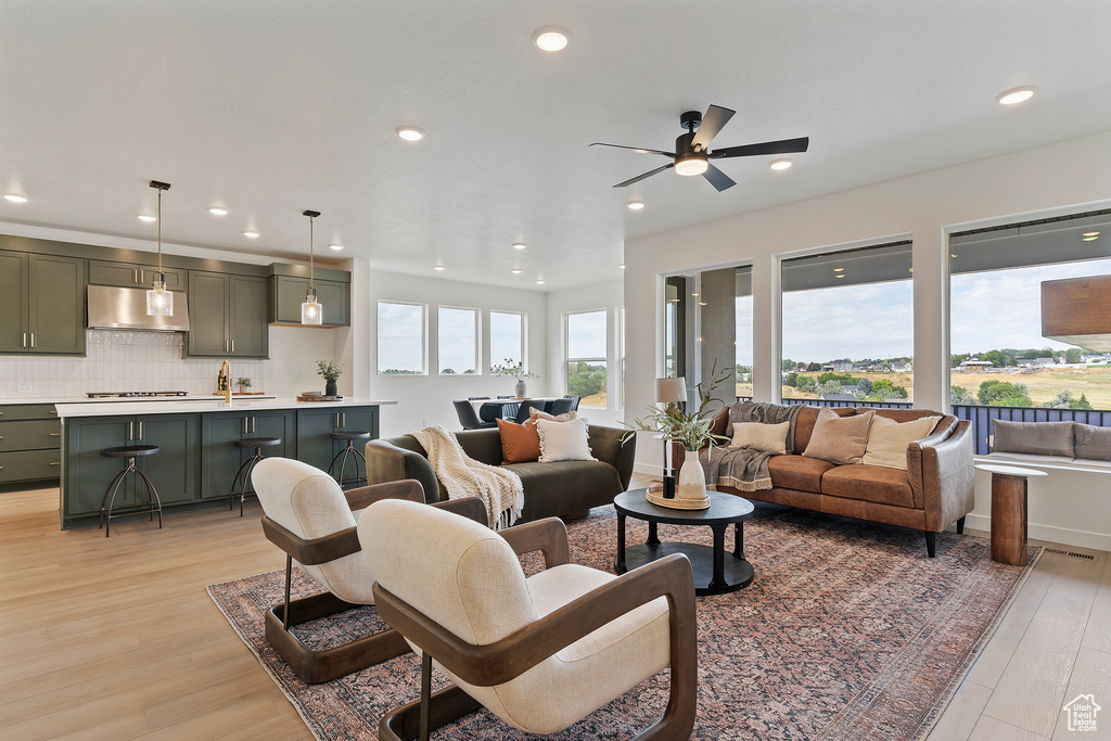 1431 E BEECHWOOD DR Layton, UT 84040